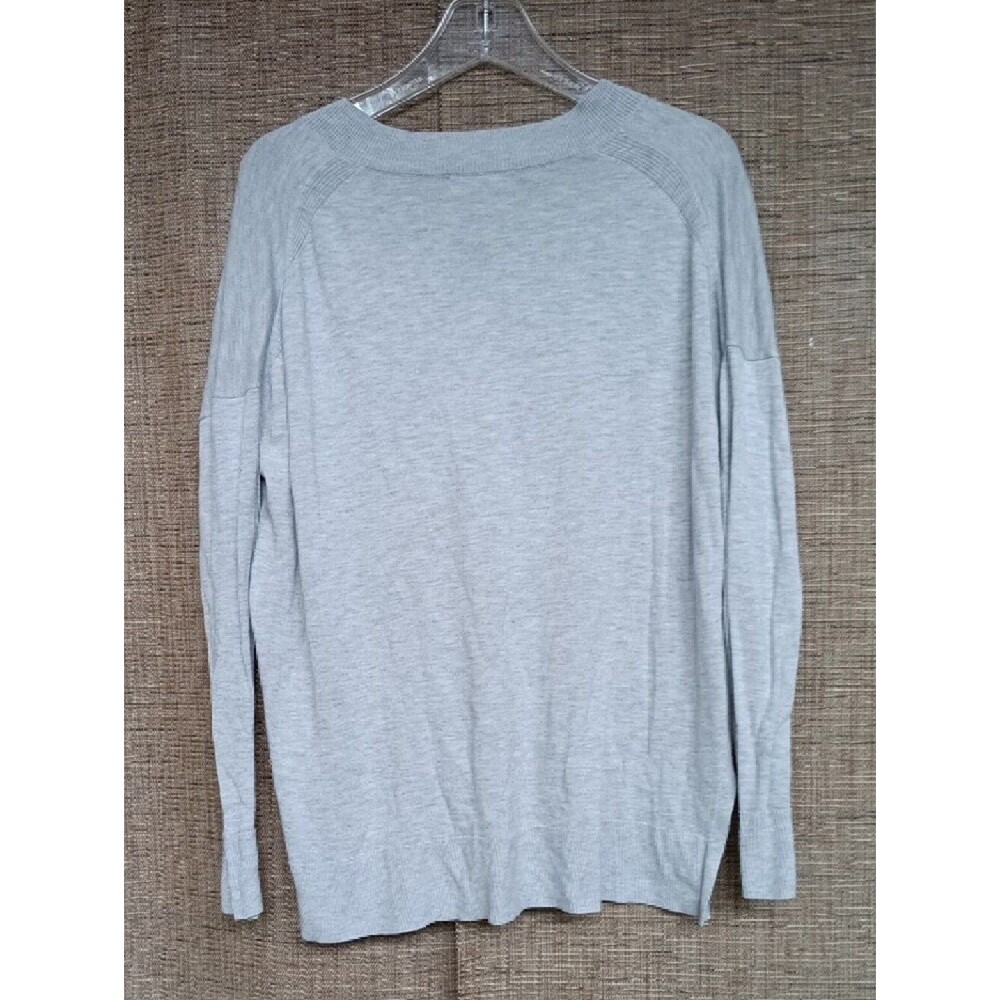 Chelsea28 Light Gray Ribbed Knit Top - Picture 4 of 4